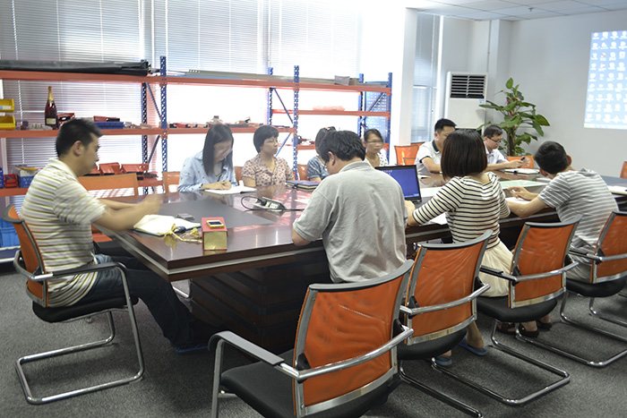 柯瑞德半年度總結(jié)會議